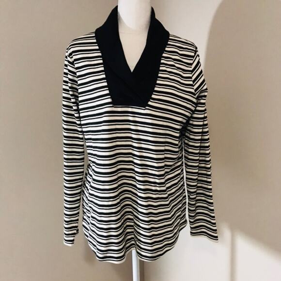 LL Bean Top - Picture 1 of 5